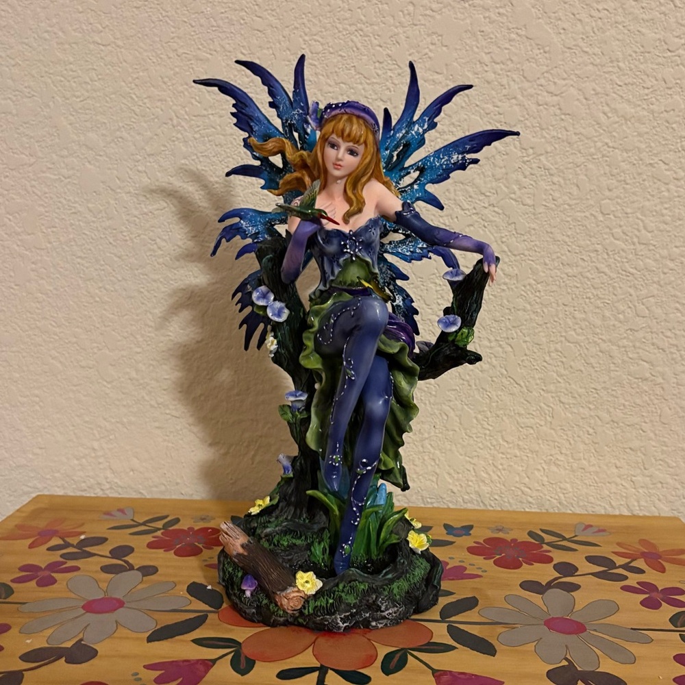 FC Design Blue Spring Fairy w/ Hummingbird Statue
